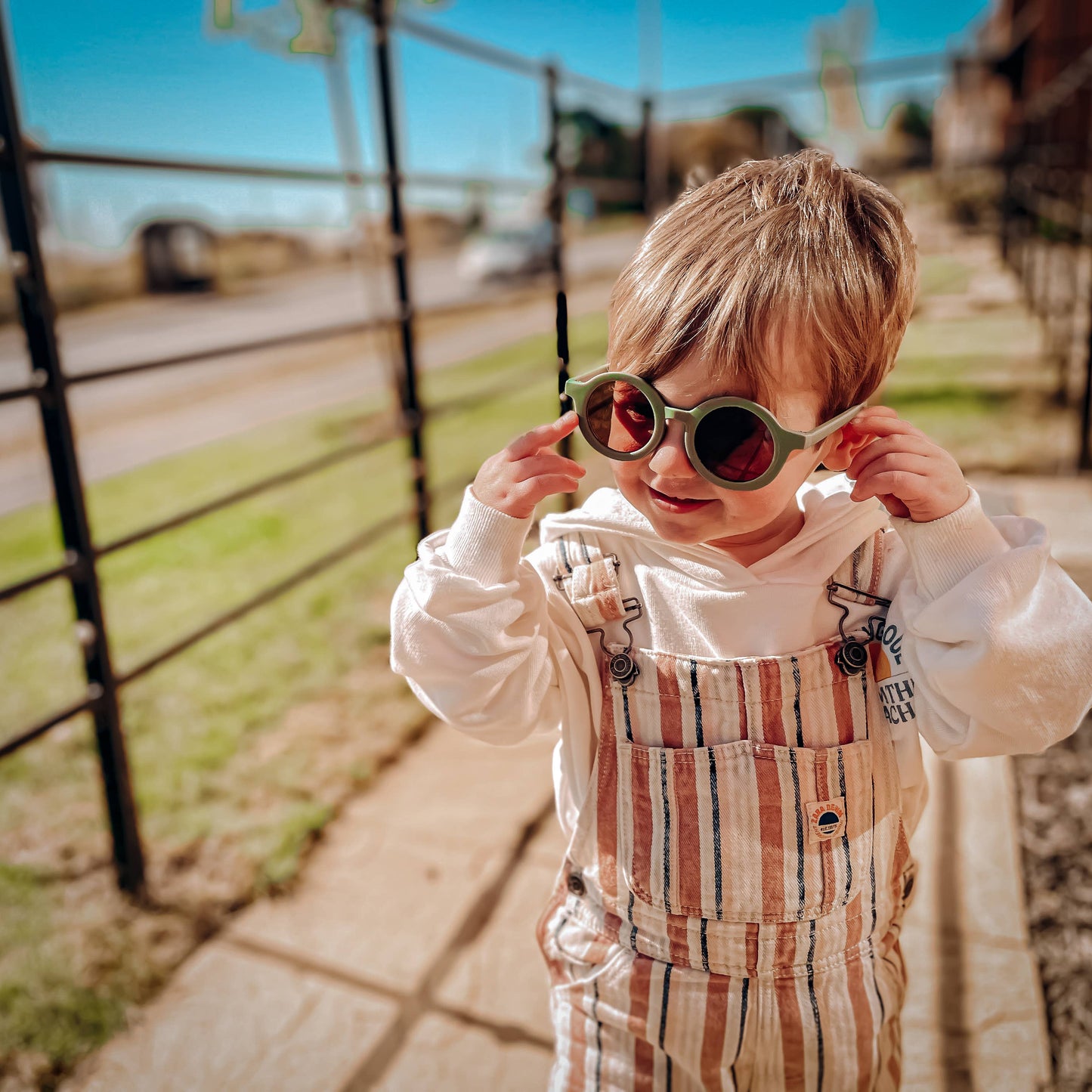 *NEW*  Kids / Toddler Aviator Sunglasses