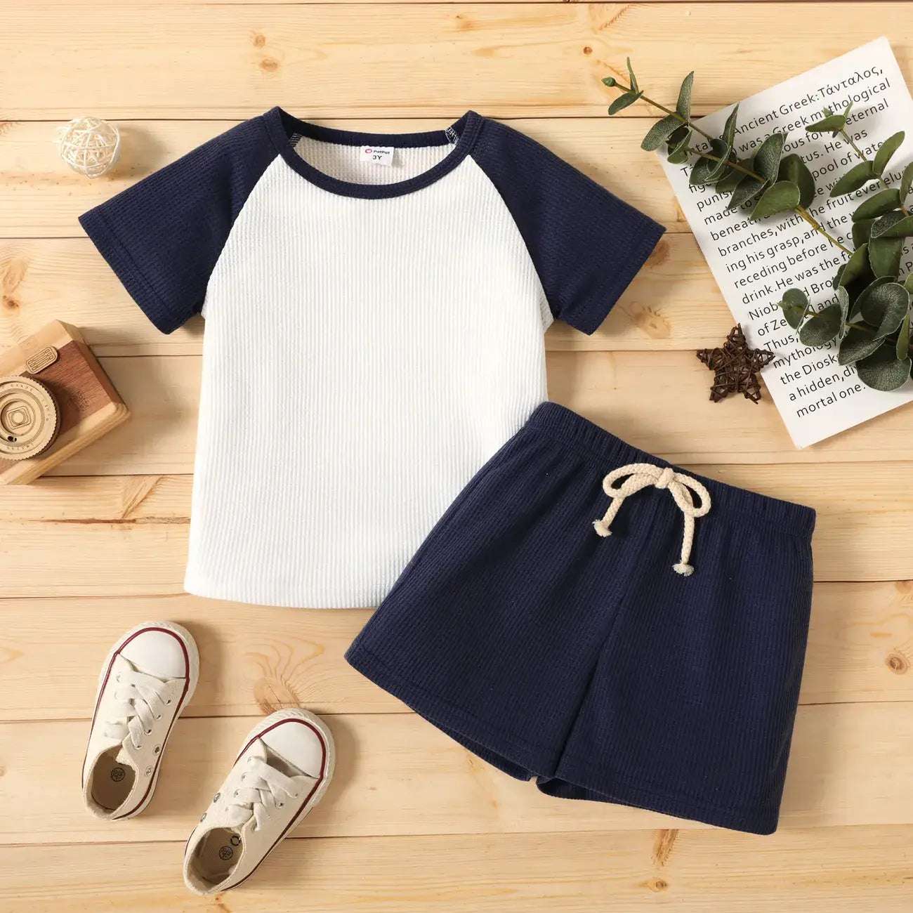 Toddler Boy 2pcs Raglan Sleeve Tee and Shorts Set