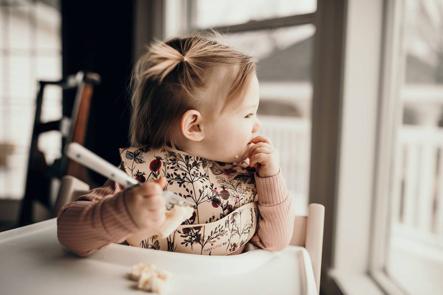 Flower Print Silicone Bib with Crumb Catcher